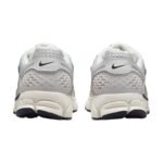Nike Zoom Vomero 5 Chrome - Image 6