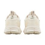 Nike Zoom Vomero 5 Beige - Image 4