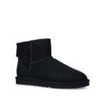 UGG Classic Mini Boots | Black - Image 2
