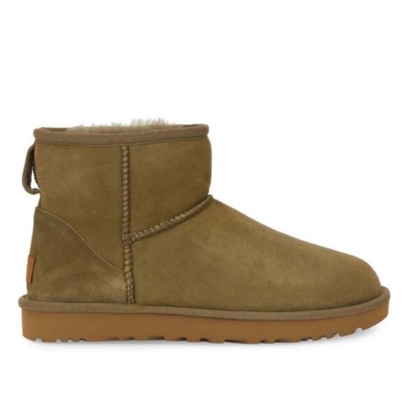 UGG Boot Classic Mini
